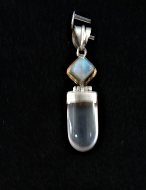 Flat quartz pendant, rainbow moonstone